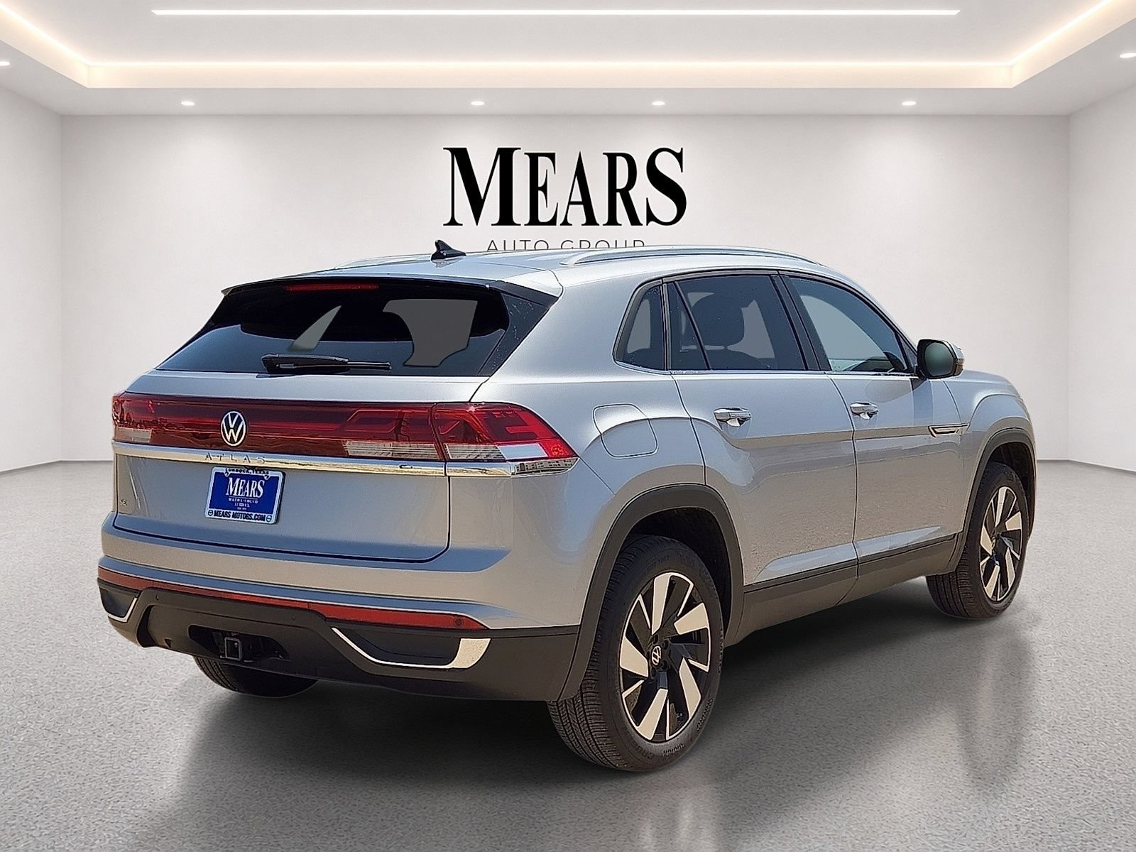 Used 2026 Volkswagen Atlas Cross Sport SE FWD image 5