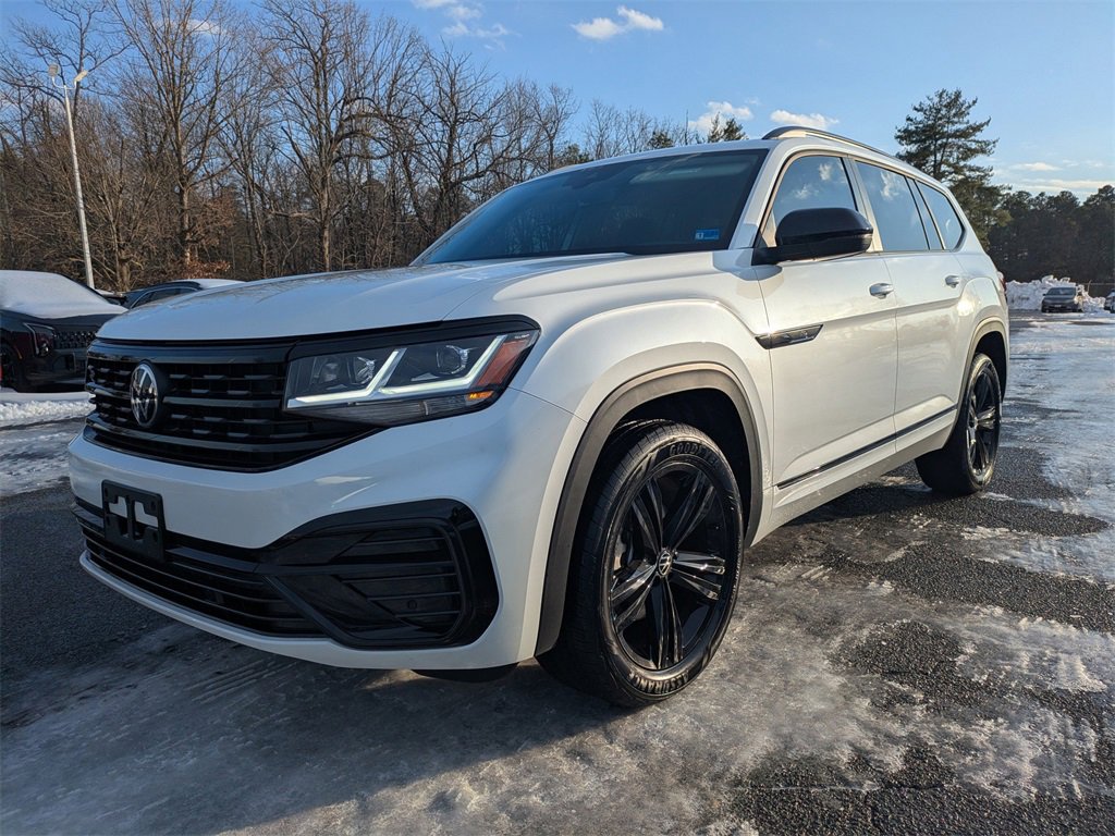 Certified 2023 Volkswagen Atlas SEL R-Line image 8