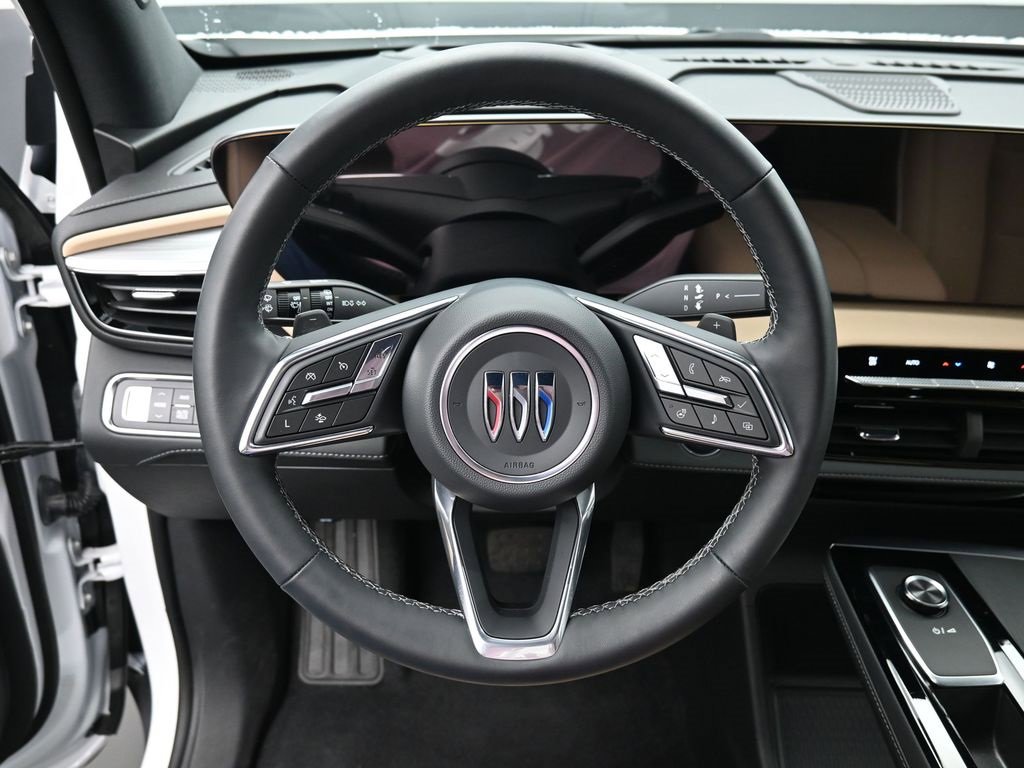 Used 2025 Buick Enclave Preferred w/ Power Package image 16