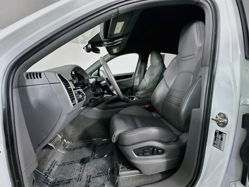Used 2022 Porsche Cayenne S AWD/4WD image 21