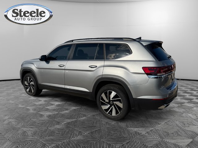 New 2026 Volkswagen Atlas SE FWD image 3