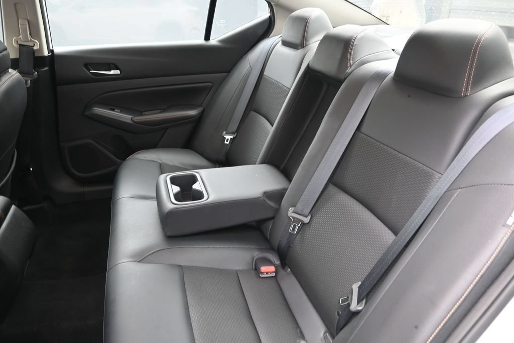 Used 2022 Nissan Altima 2.5 SR FWD image 14