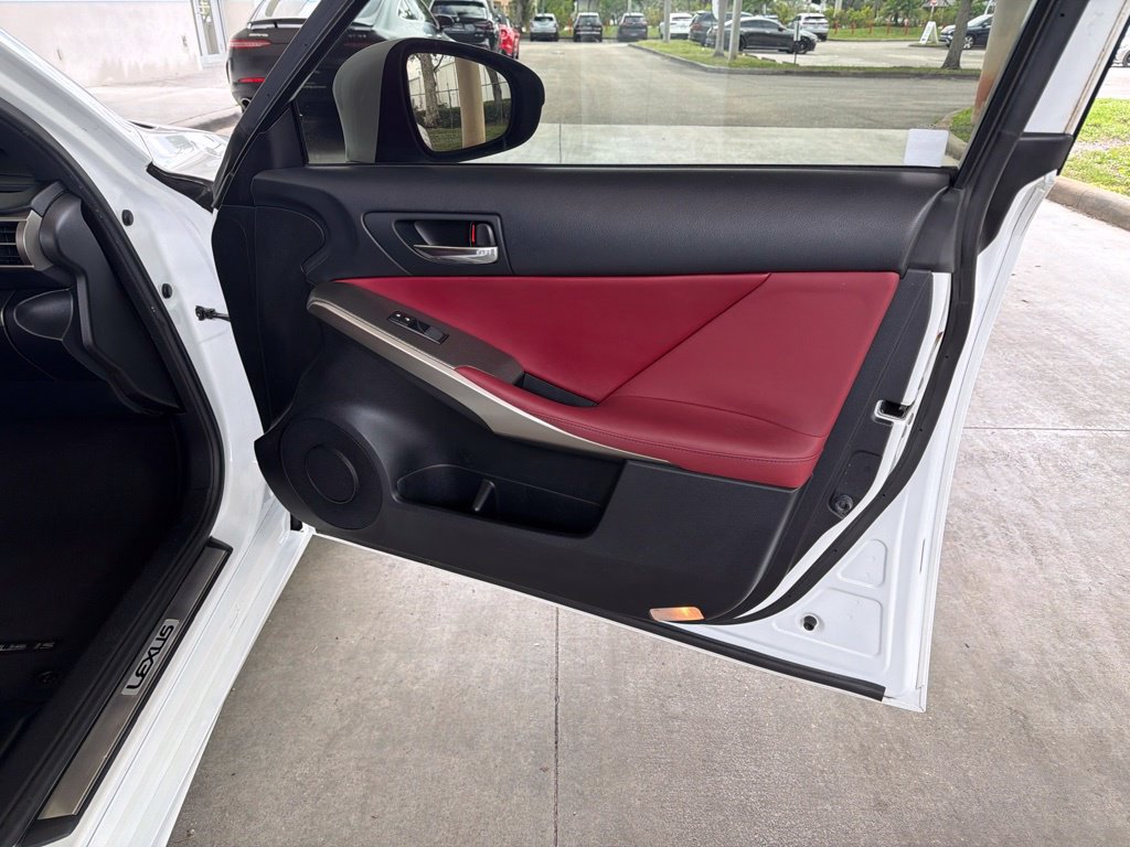 Used 2016 Lexus IS 200t w/ F Sport Package RWD image 29