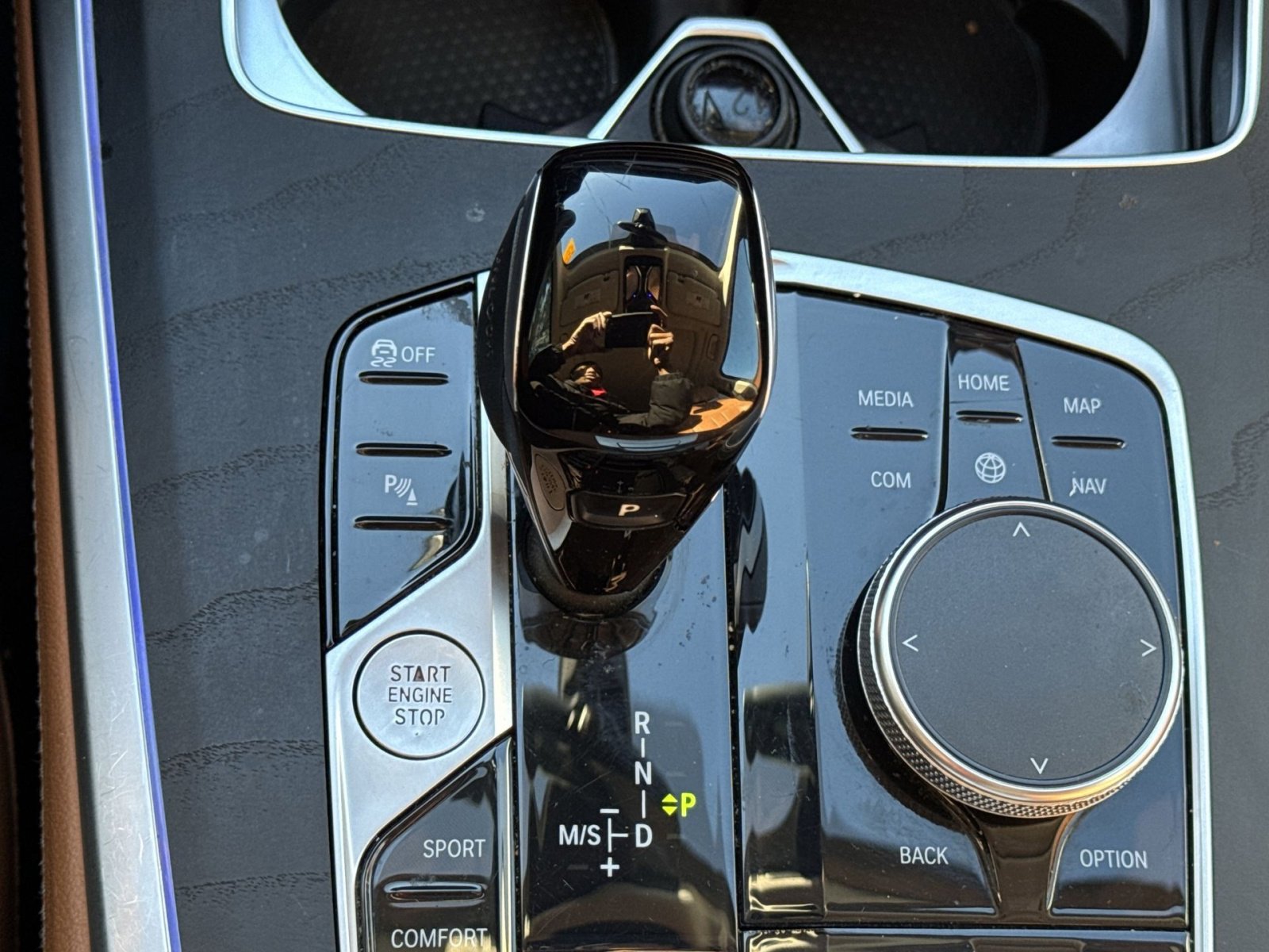 Certified 2022 BMW X7 xDrive40i w/ Premium Package image 27