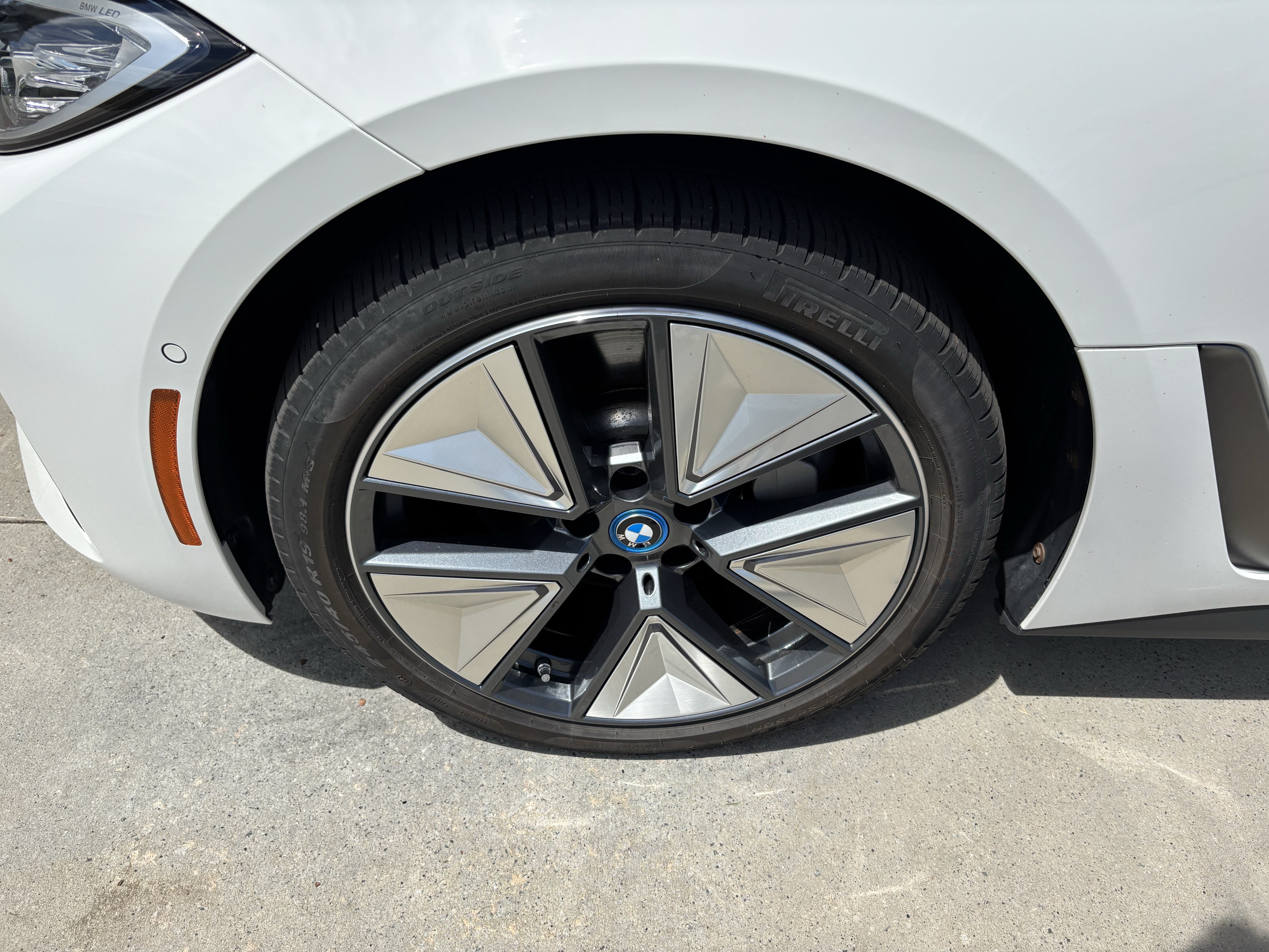 Certified 2023 BMW i4 eDrive35 RWD image 13