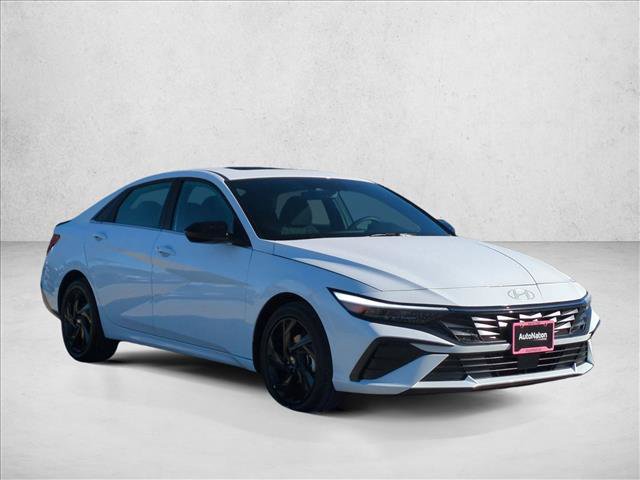New 2026 Hyundai Elantra SEL Sport Premium image 3