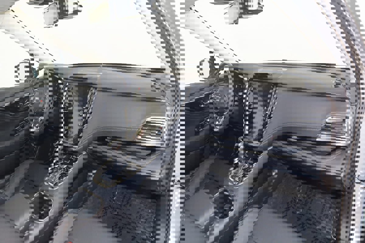 Used 2025 Subaru Outback Touring XT image 43