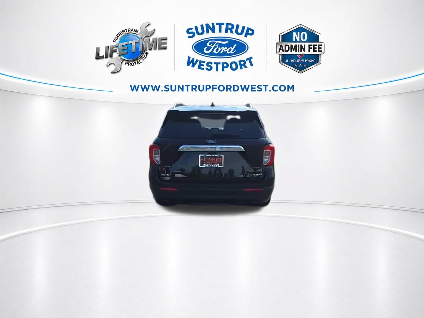 Used 2023 Ford Explorer XLT AWD/4WD image 19