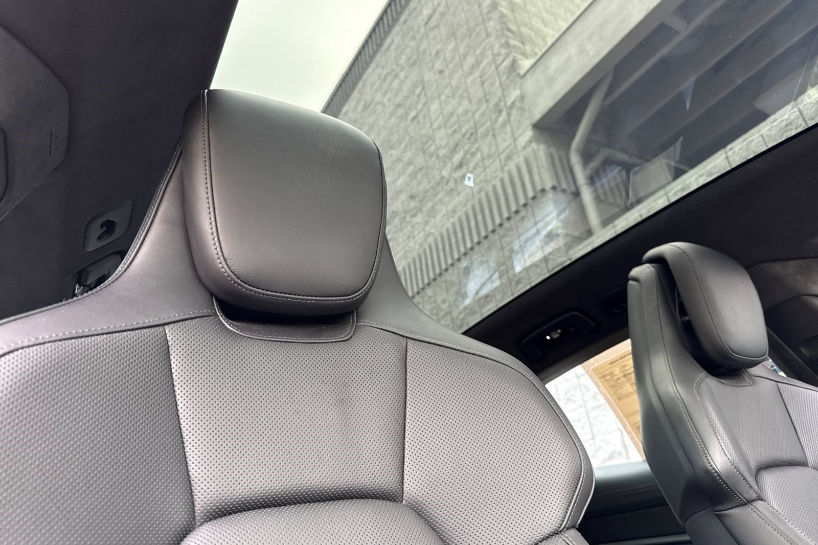 Used 2023 Porsche Taycan GTS image 20