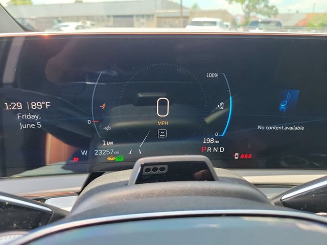 Certified 2025 Cadillac Optiq Luxury 2 AWD/4WD image 11
