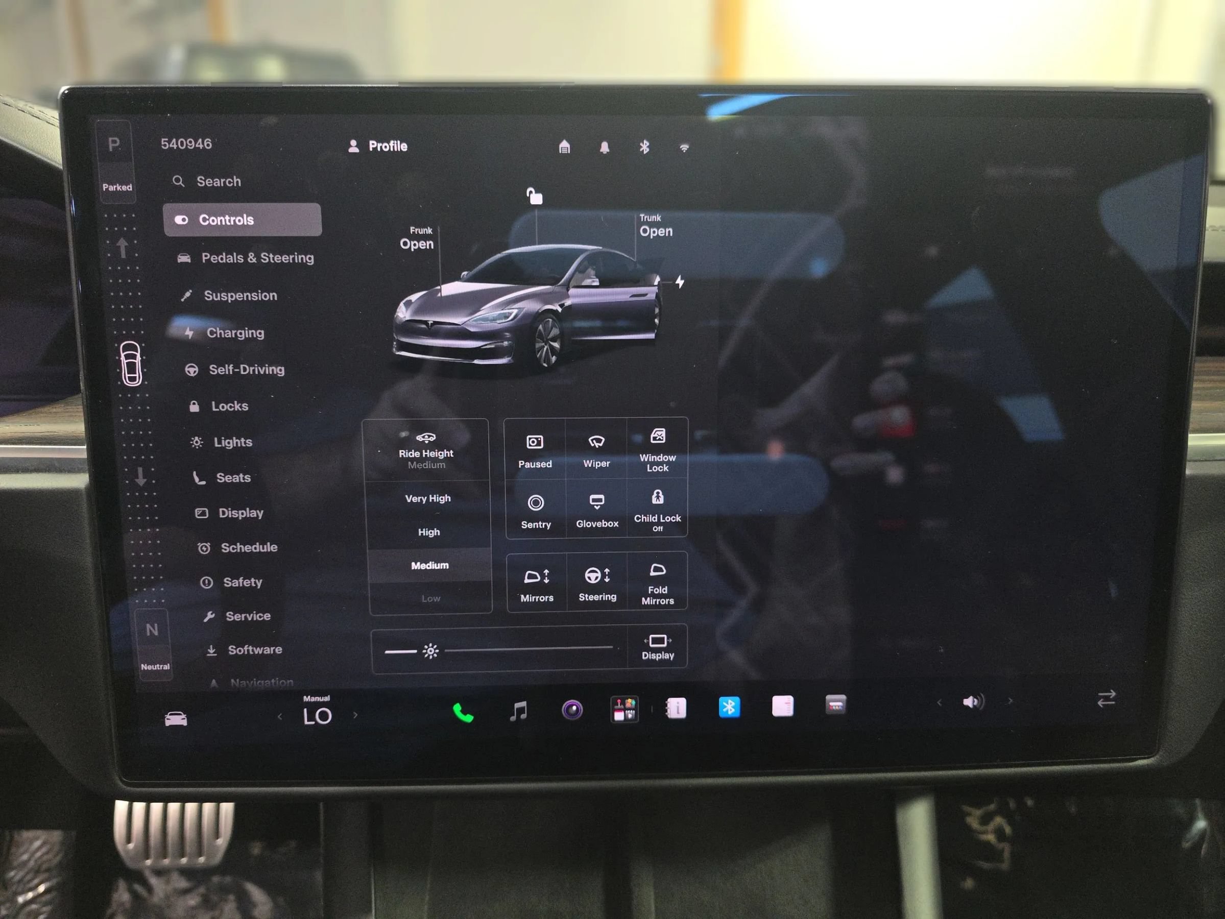 Used 2024 Tesla Model S AWD/4WD image 34