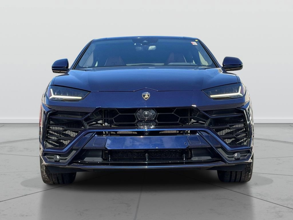 Used 2022 Lamborghini Urus image 2
