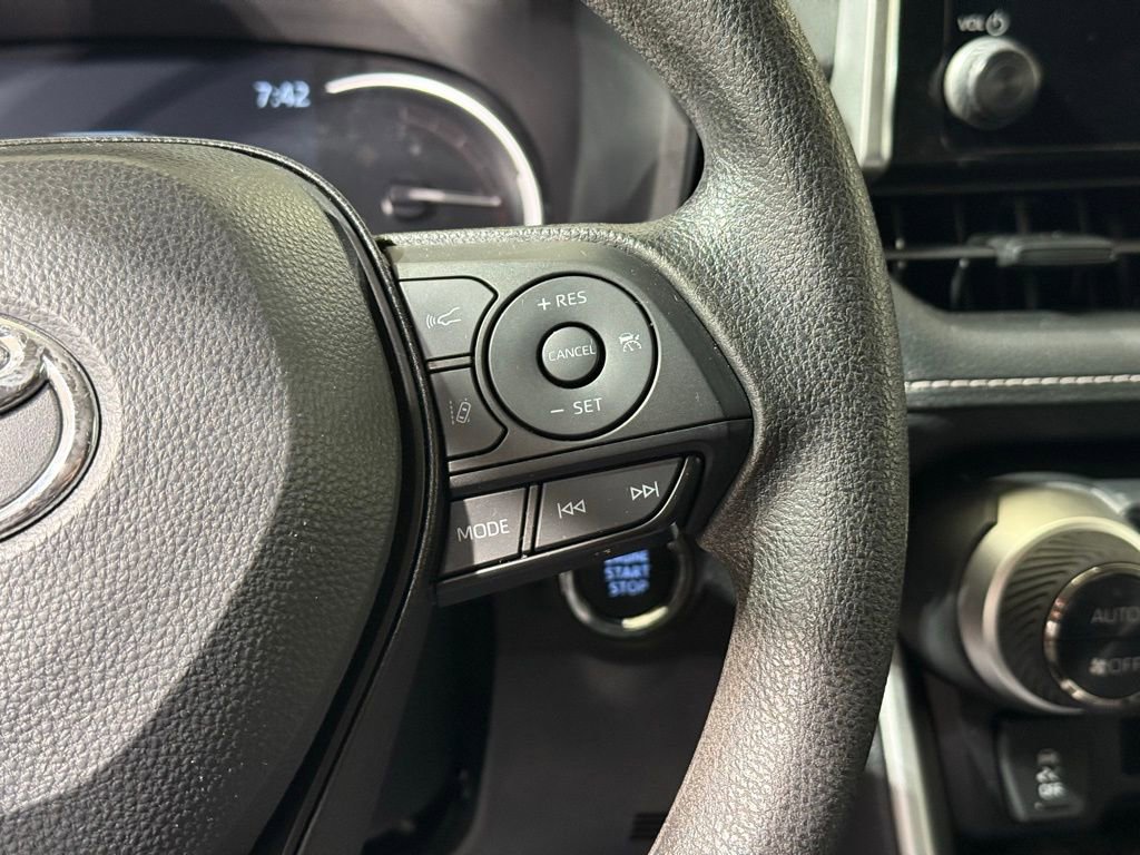 Certified 2025 Toyota RAV4 XLE image 24