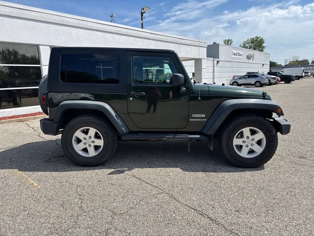Used 2010 Jeep Wrangler Sport AWD/4WD image 2