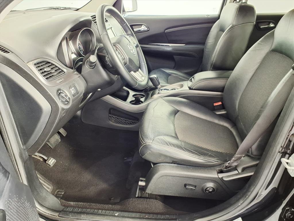 Used 2015 Dodge Journey Crossroad w/ Flexible Seating Group image 13
