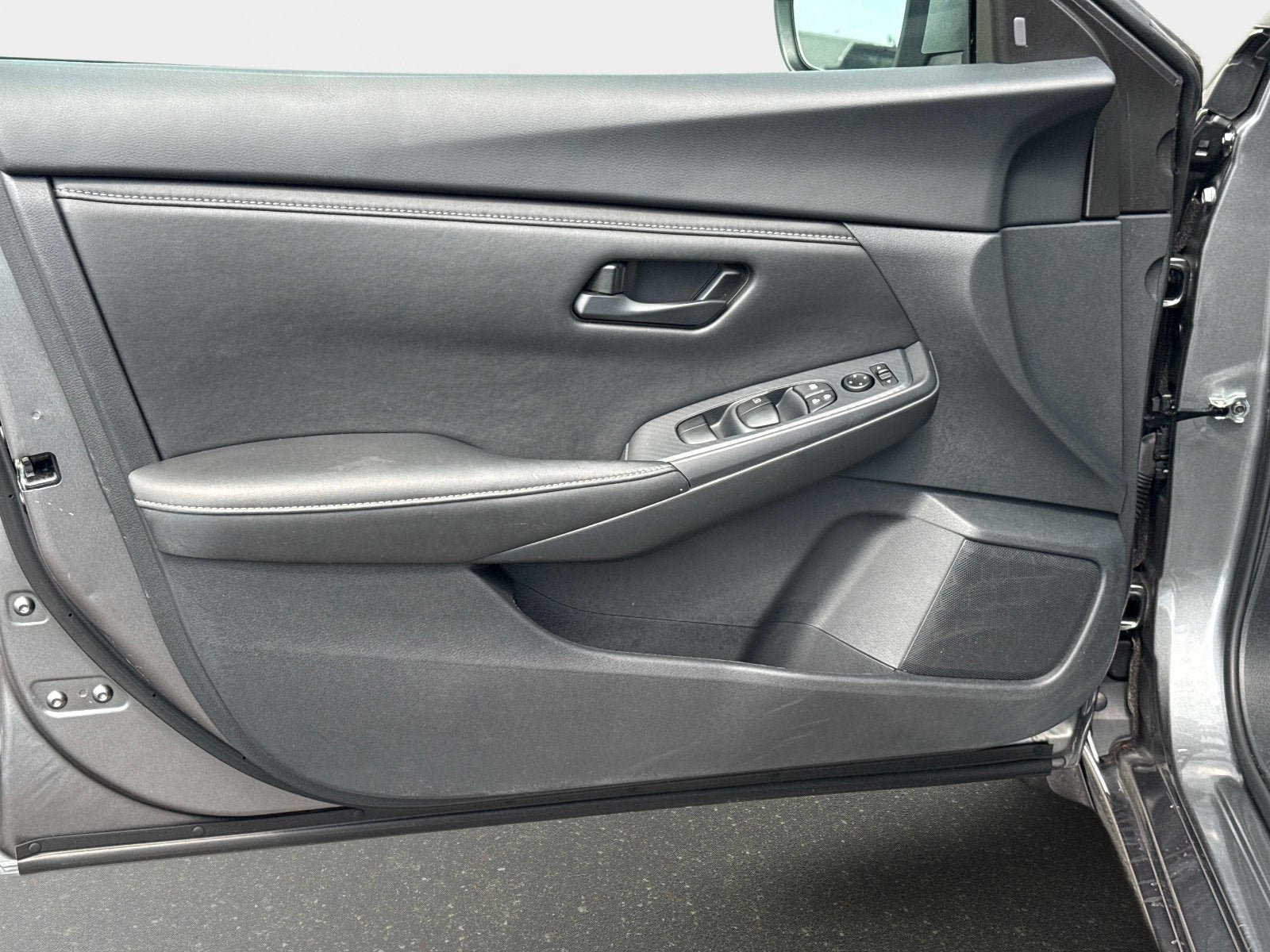 Certified 2024 Nissan Sentra S FWD image 17