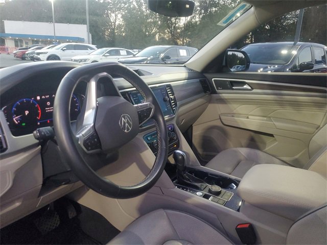 Used 2021 Volkswagen Atlas SEL Premium image 18