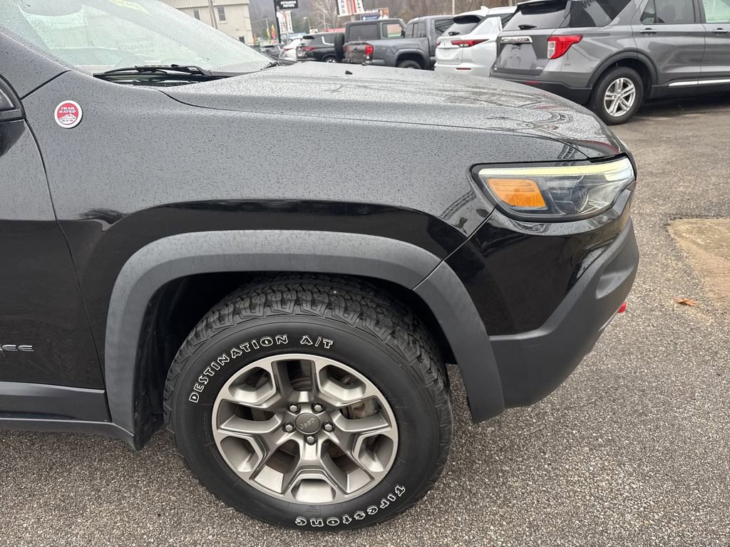 Used 2020 Jeep Cherokee Trailhawk w/ Cold Weather Group image 2
