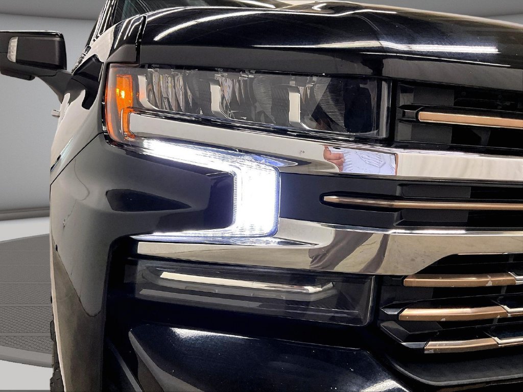 Used 2019 Chevrolet Silverado 1500 High Country AWD/4WD image 31