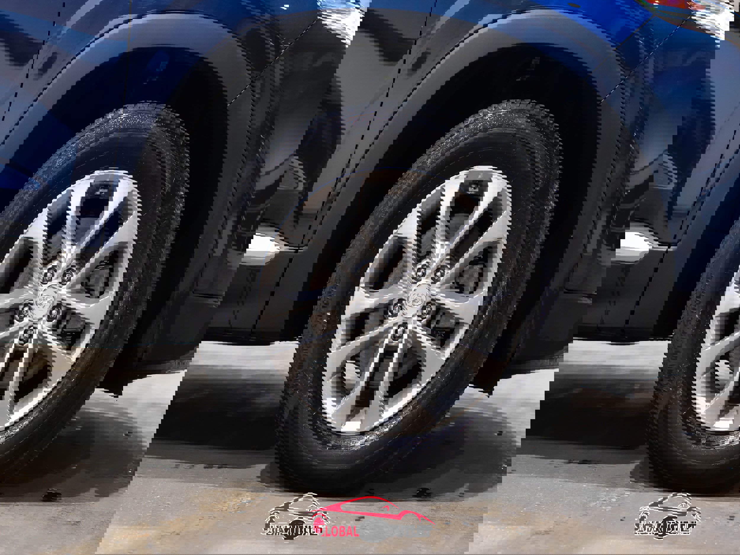 Used 2019 Hyundai Santa Fe SE image 10