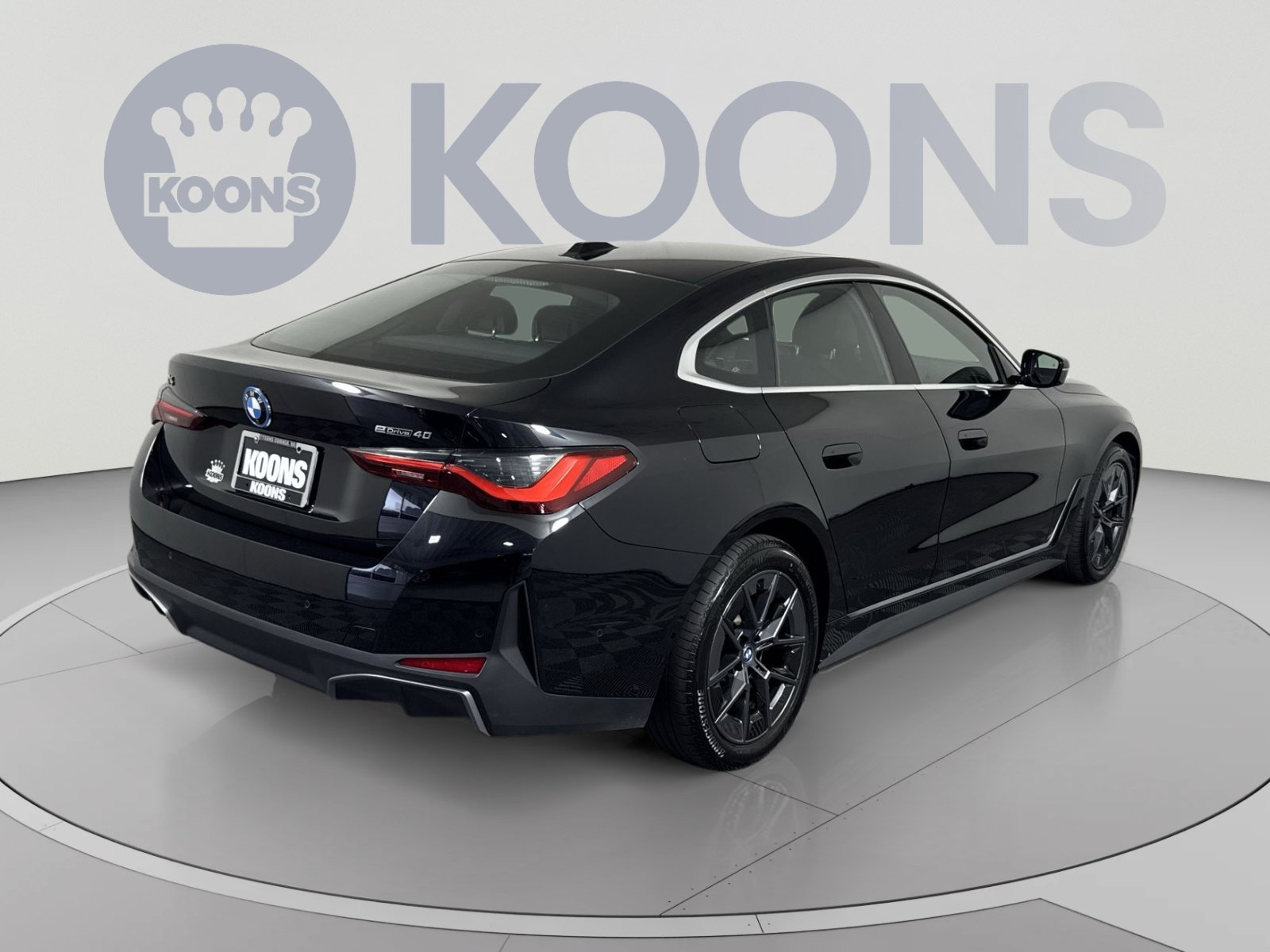 Used 2023 BMW i4 eDrive40 RWD image 7