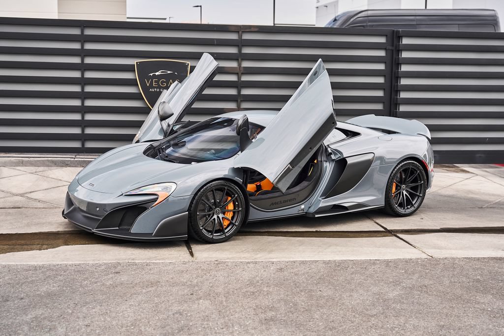 Used 2016 McLaren 675LT Coupe RWD image 5