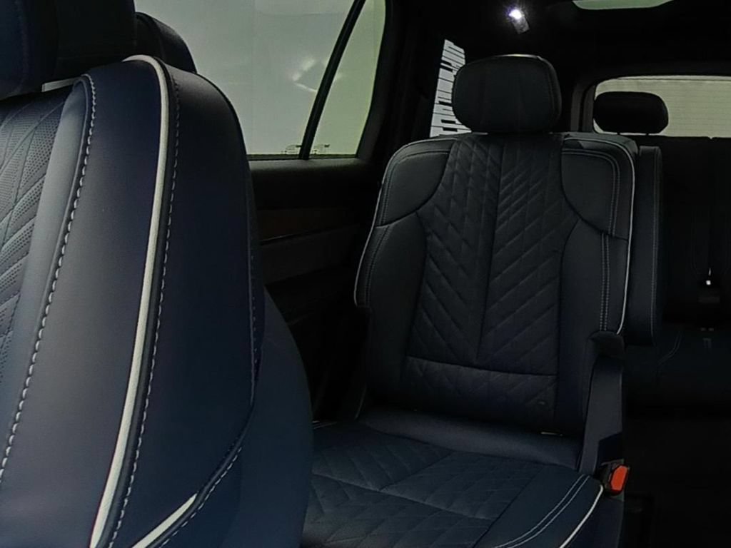 New 2026 Cadillac Vistiq Premium Luxury w/ LPO, Floor Liner Package AWD/4WD image 16