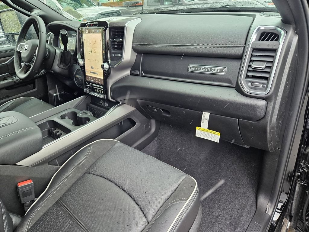 New 2026 RAM 2500 Laramie w/ Night Edition AWD/4WD image 17