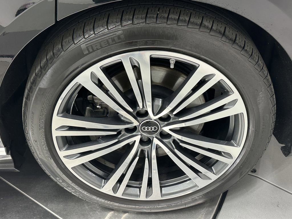 Used 2023 Audi A8 L 3.0T image 22