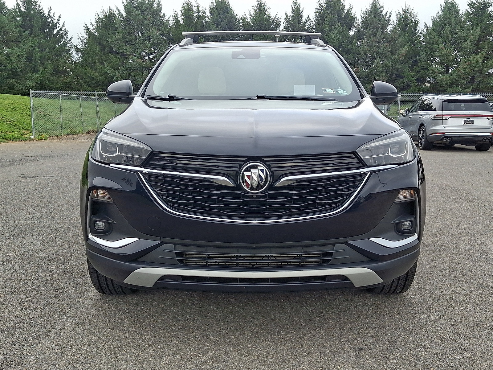 Used 2021 Buick Encore GX Essence w/ Advanced Technology Package AWD/4WD image 3