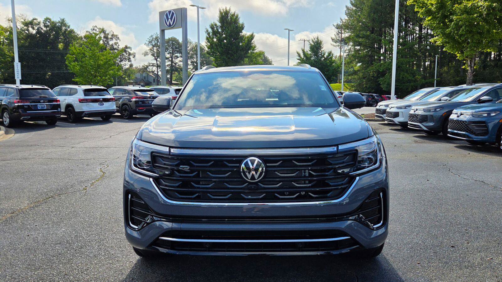 New 2026 Volkswagen Atlas Cross Sport SEL Premium R-Line AWD/4WD image 8