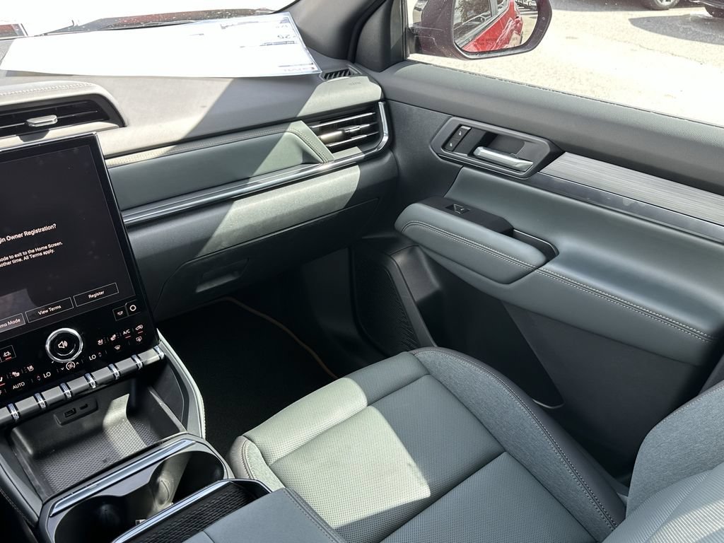 New 2026 GMC Terrain AT4 w/ Convenience Package III AWD/4WD image 13