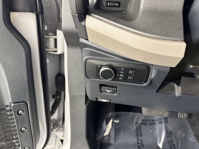 Used 2024 Ford Bronco Wildtrak image 13