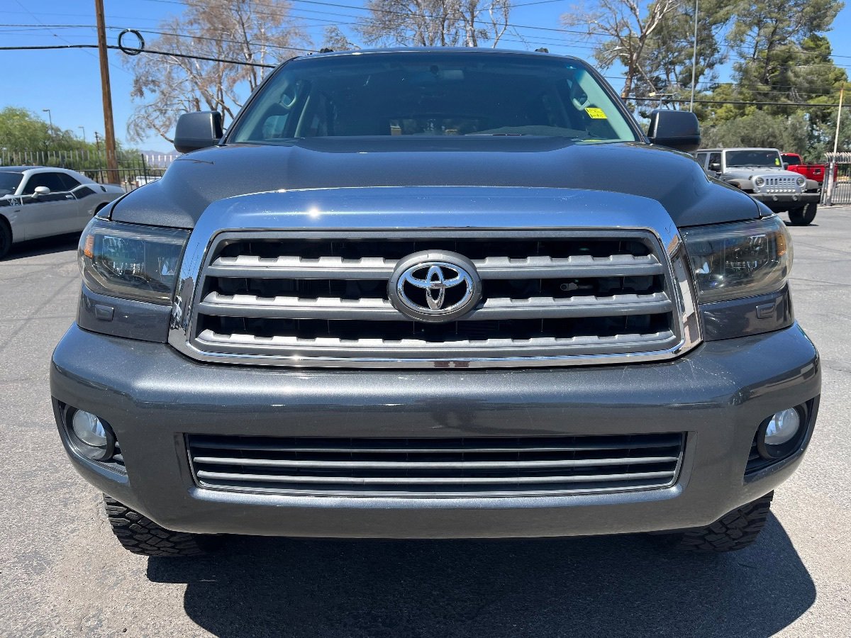 Used 2014 Toyota Sequoia SR5 AWD/4WD image 12
