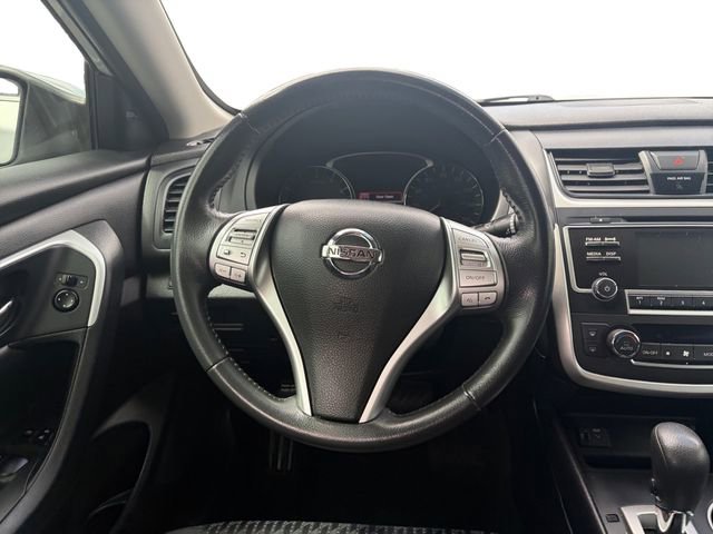 Used 2016 Nissan Altima 2.5 SV image 13