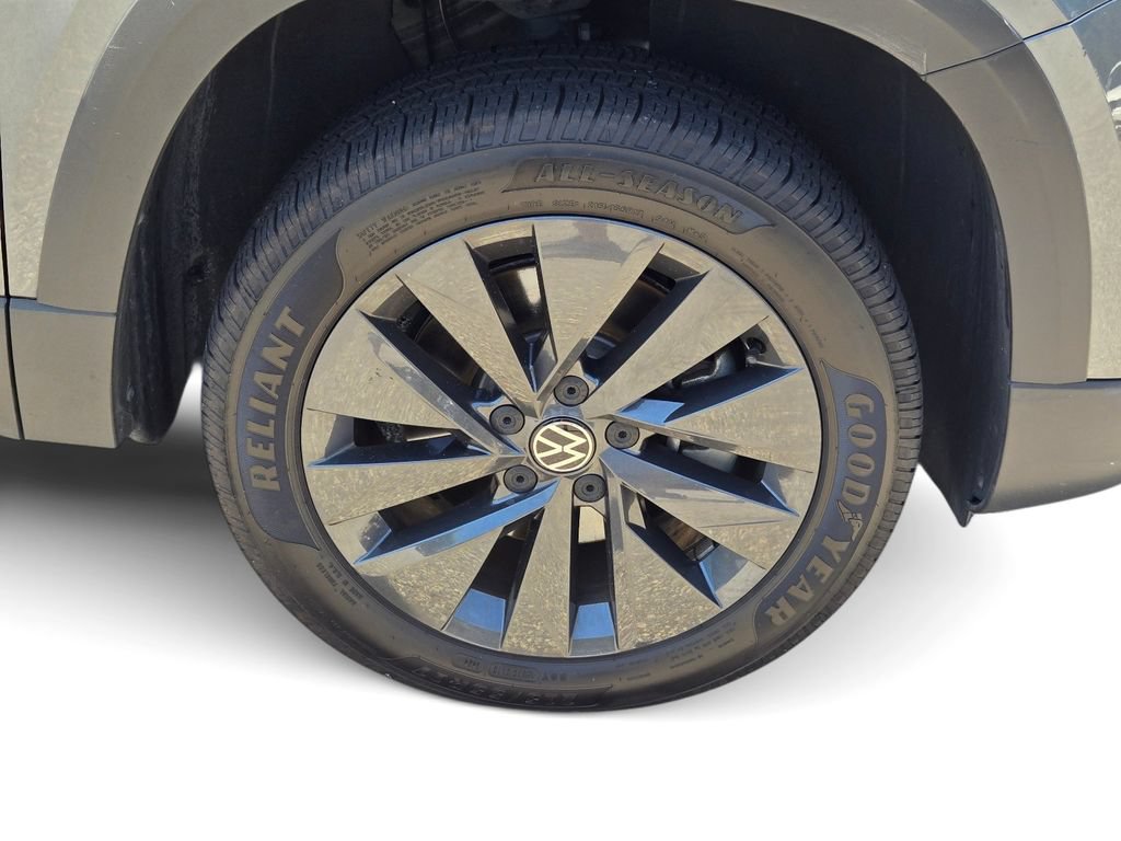 Used 2022 Volkswagen Taos S FWD image 7