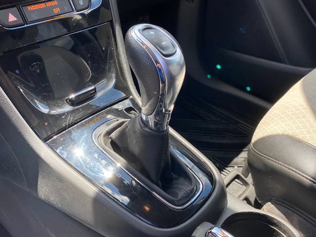 Certified 2019 Buick Encore Preferred FWD image 14