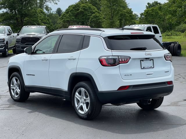 Used 2023 Jeep Compass Latitude AWD/4WD image 11