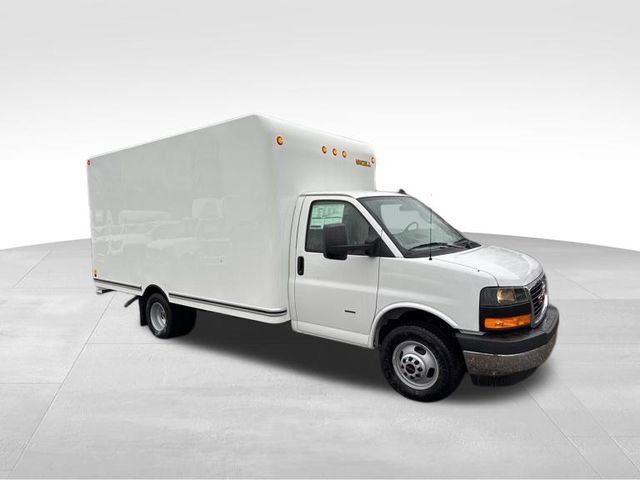 New 2025 GMC Savana 3500 Work Van w/ Power Convenience Package image 3