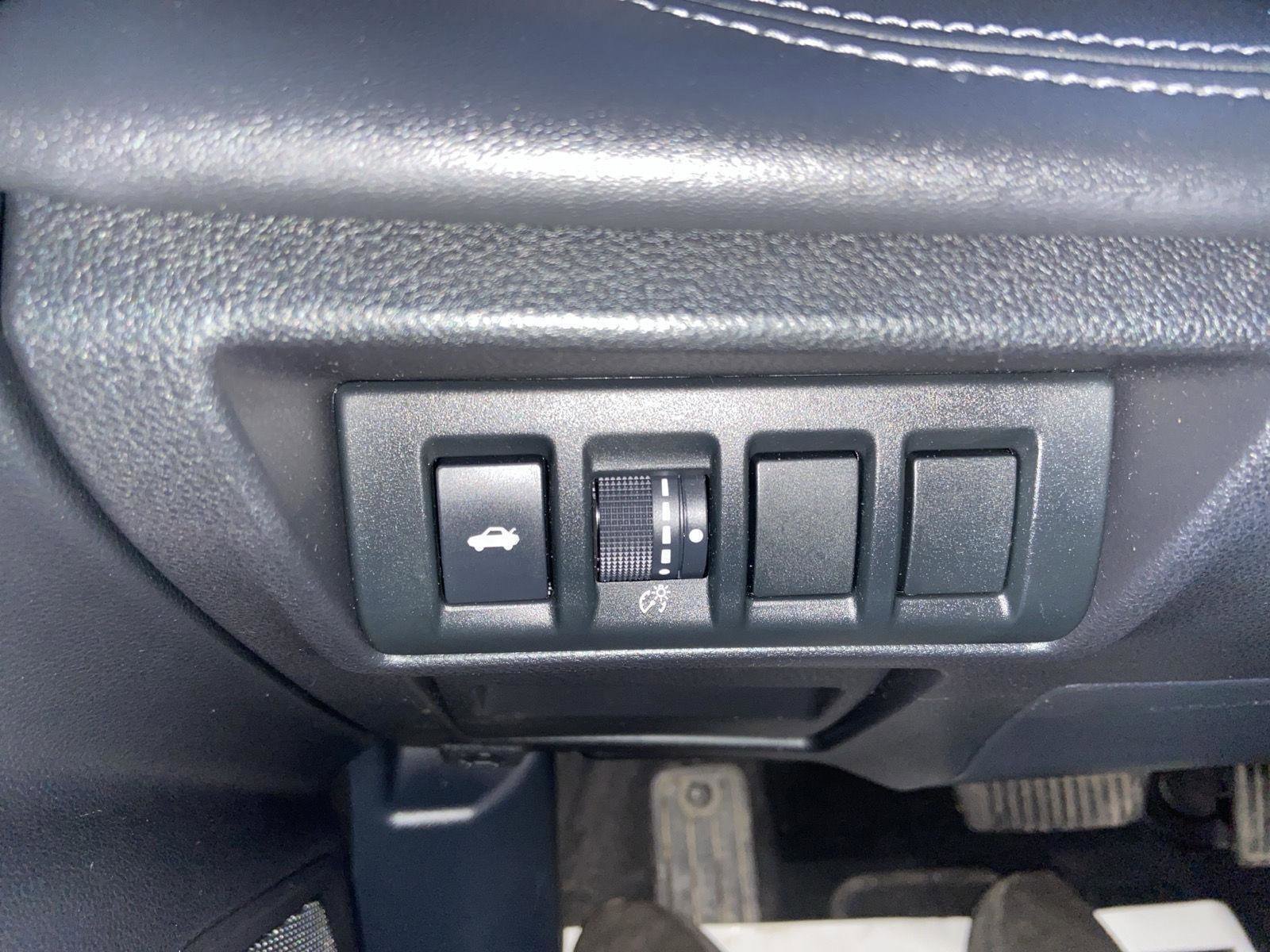 Used 2022 Subaru Legacy Limited AWD/4WD image 16