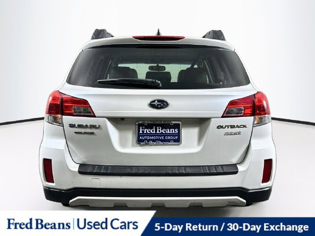Used 2014 Subaru Outback 2.5i Limited w/ Moonroof Package AWD/4WD image 8
