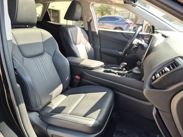 Used 2025 Lexus NX 350h AWD w/ Cold Area Package image 35