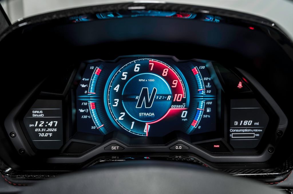 Used 2018 Lamborghini Aventador S image 14