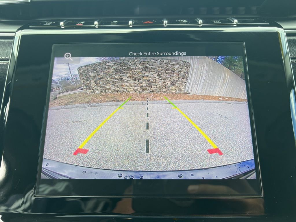 Used 2023 Jeep Grand Cherokee Laredo image 20