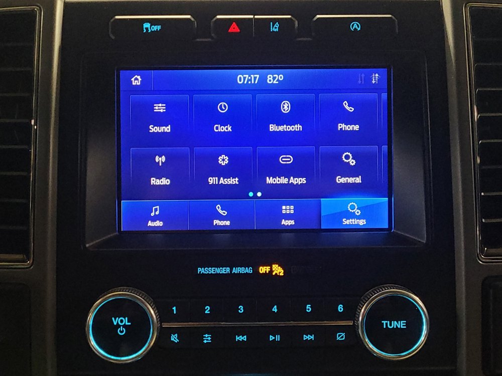 Used 2020 Ford Expedition XLT RWD image 25