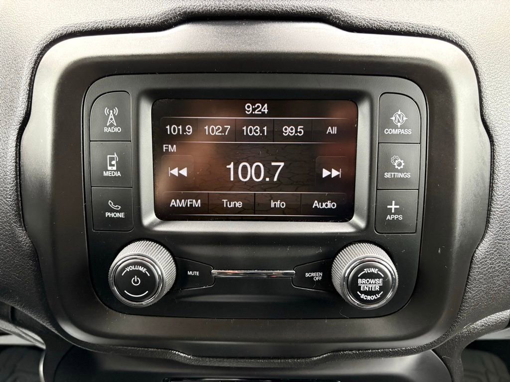 Used 2019 Jeep Renegade Sport image 32