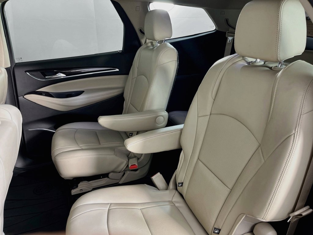 Used 2020 Buick Enclave Essence w/ Sound and Sites Package FWD image 33