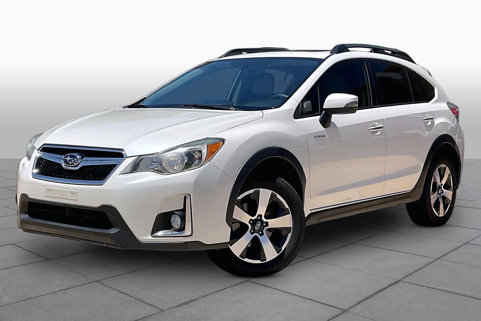 Used 2016 Subaru Crosstrek Touring AWD/4WD image 3