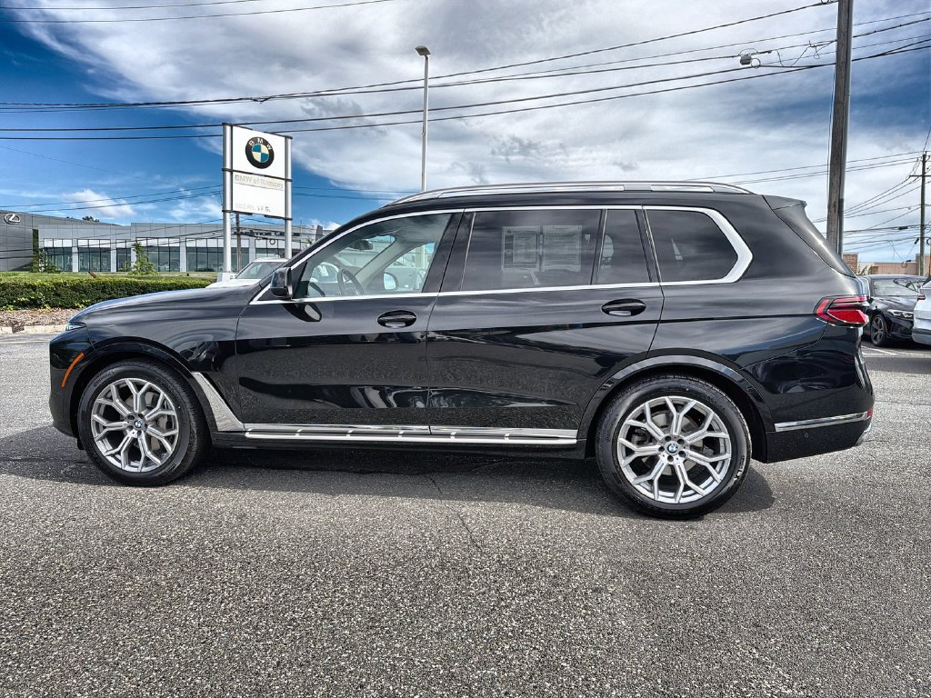 Used 2024 BMW X7 xDrive40i AWD/4WD image 11