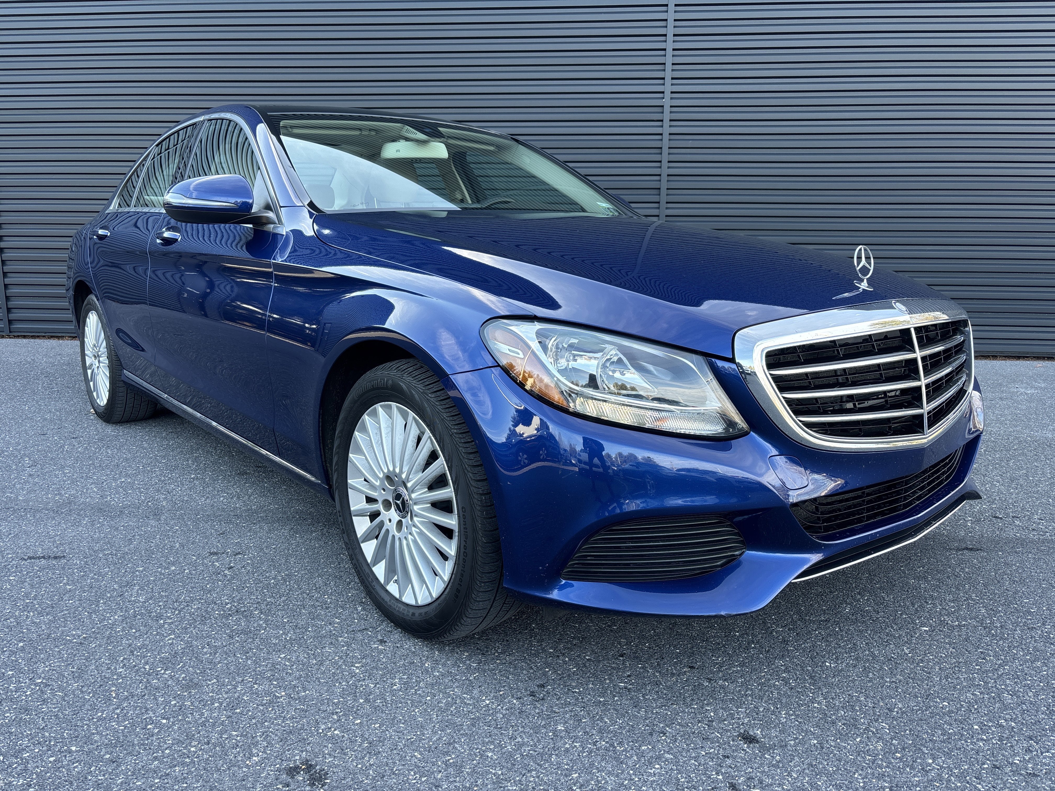 Used 2017 Mercedes-Benz C 300 4MATIC Sedan image 5